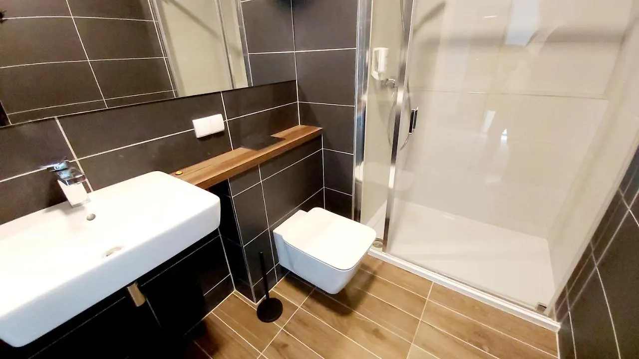 Stara Biblioteka Aparthotel Wrocław 0*,  Polen
