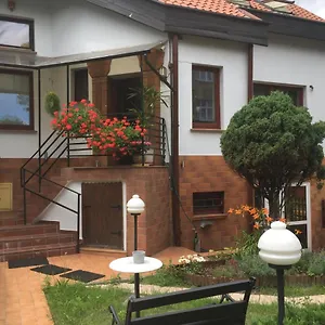 A-piramida Privatunterkunft